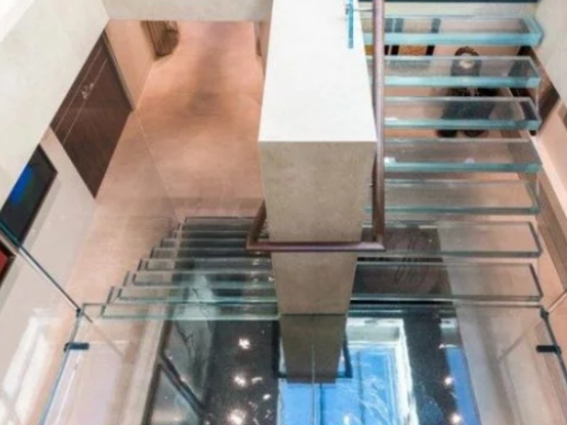 Escaleras de Cristal  - The glass house | Construex