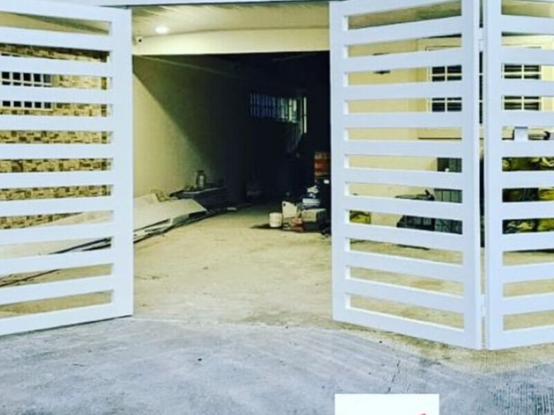Puerta plegable PVC Panamá : Reddecon.